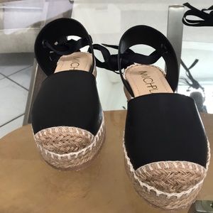 Black Closed toe espadrilles